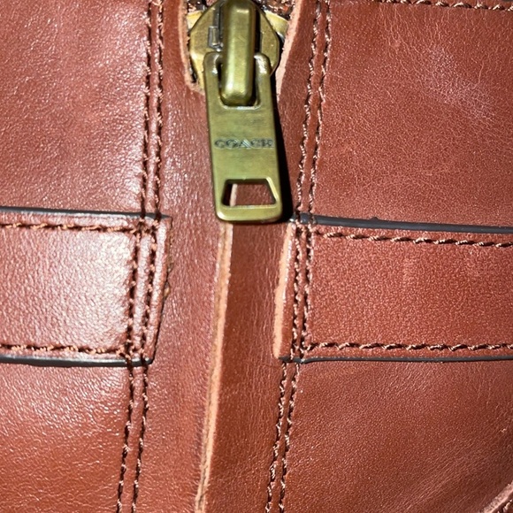 Coach brown leather boots 🥾 size 8B - Picture 8 of 10